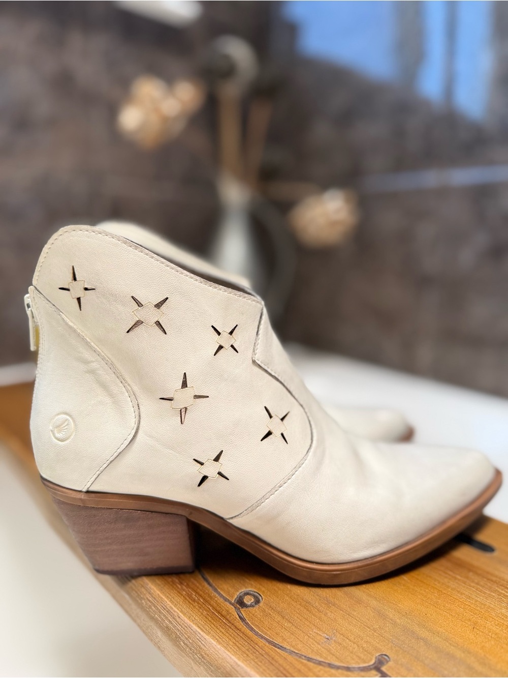 Casta Cream White Leather Western Ankle Booties Size 38 (7) Soft Leather